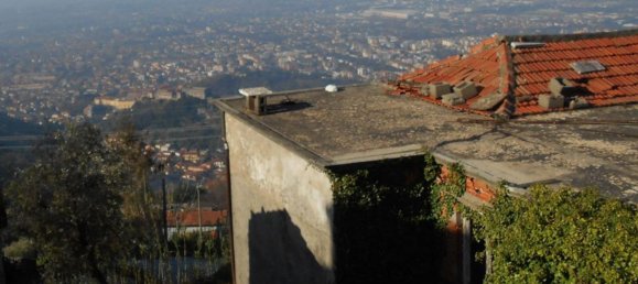 16 rooms House in Massa, Italy No. 85069 41