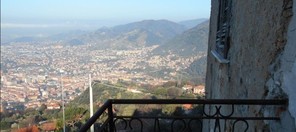 16 rooms House in Massa, Italy No. 85069 43