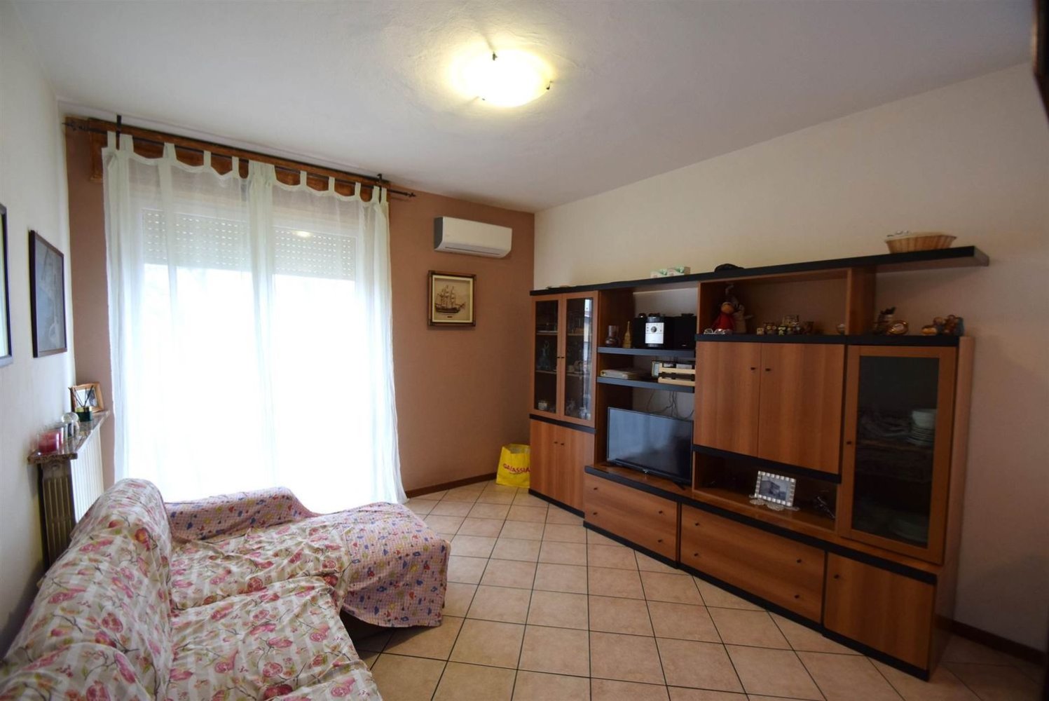 4 rooms Apartment in Carpaneto Piacentino, Italy No. 216359