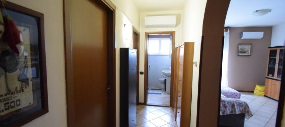 4 rooms Apartment in Carpaneto Piacentino, Italy No. 216359 9