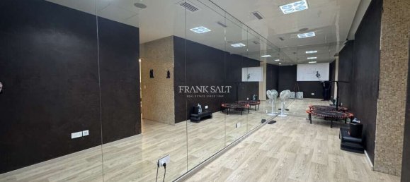 3 غرف نوم منزل في Lija, Malta رقم 490 29