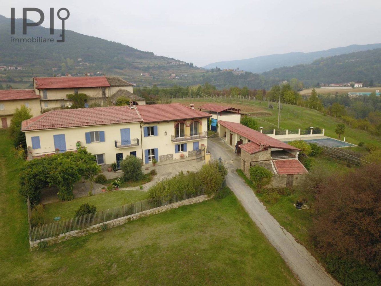 3 bedrooms Villa in Gorzegno, Italy No. 114626