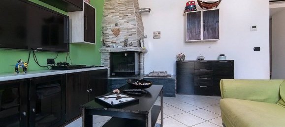 3 bedrooms Apartment in Cesate, Italy No. 356473 4
