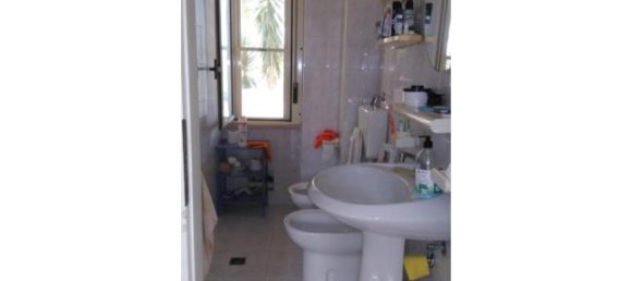 2 bedrooms House in Lesina, Italy No. 252680 5