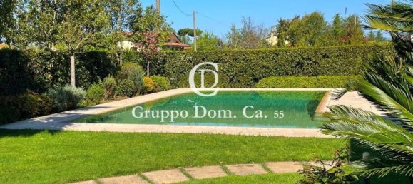 6 bedrooms Villa in Forte dei Marmi, Italy No. 36506 10