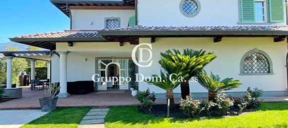 6 bedrooms Villa in Forte dei Marmi, Italy No. 36506 13