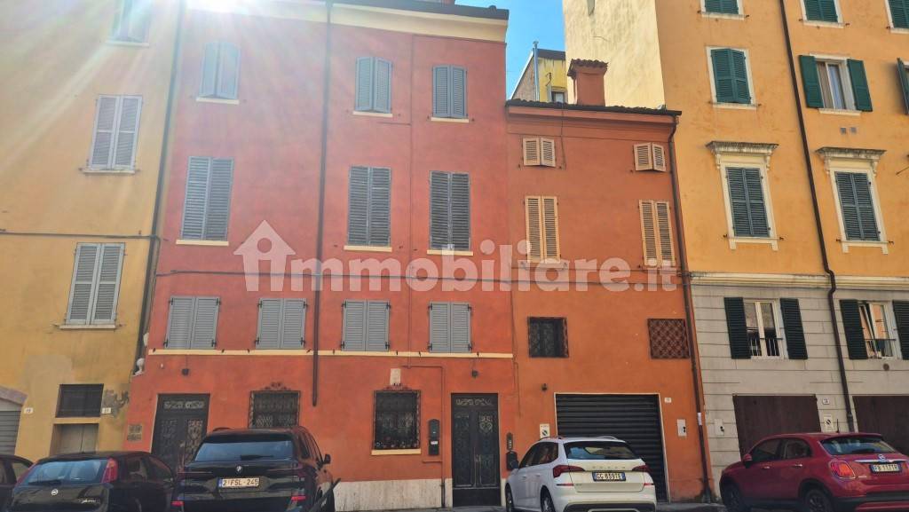 1 غرف نوم شقة في Modena, Italy رقم 342231