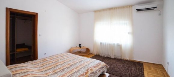 4 bedrooms Commercial property in Bar, Montenegro No. 161 11