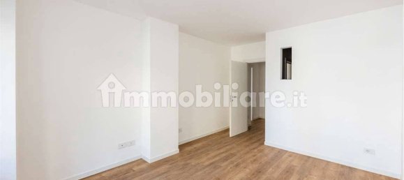 1 bedroom Apartment in Bergamo, Italy No. 267002 6