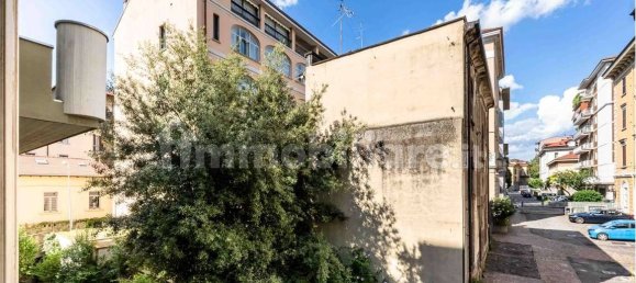 1 bedroom Apartment in Bergamo, Italy No. 267002 31