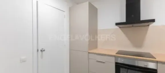 4 bedrooms Apartment in Sants-Montjuic, Spain No. 174967 16