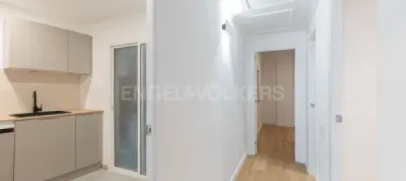 4 bedrooms Apartment in Sants-Montjuic, Spain No. 174967 11