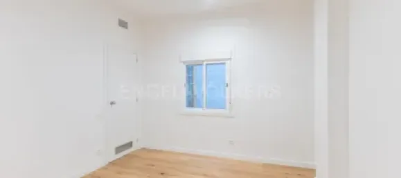 4 bedrooms Apartment in Sants-Montjuic, Spain No. 174967 9