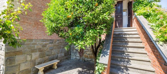 Квартира с 6 комнатами в Генуя, Италия № 278111 3