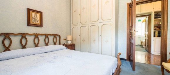 Квартира с 6 комнатами в Генуя, Италия № 278111 19