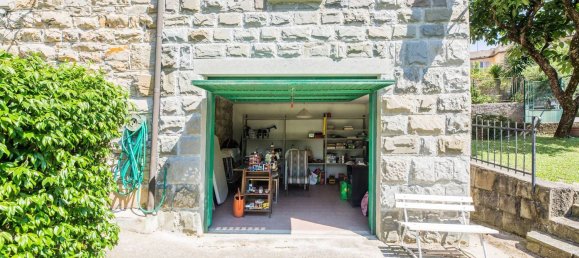 Квартира с 6 комнатами в Генуя, Италия № 278111 40