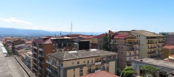 5 rooms Apartment in Lamezia Terme, Italy No. 35235 11