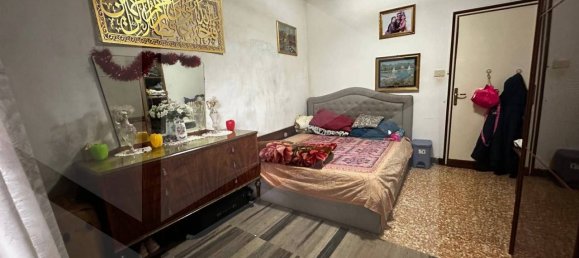 4غرفة شقة في Bologna, Italy رقم 18900 5