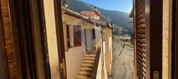 6 rooms House in Foligno, Italy No. 9139 24