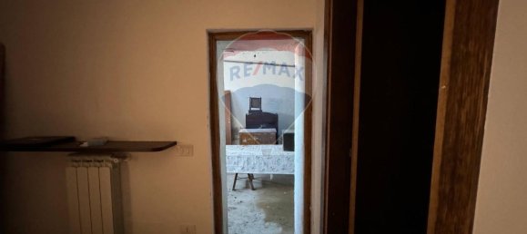 6 rooms House in Foligno, Italy No. 9139 8