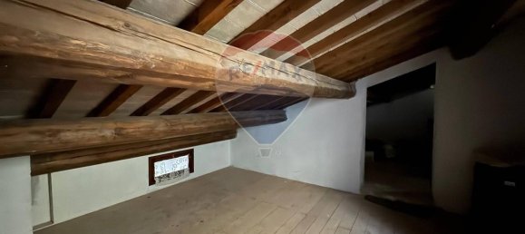6 rooms House in Foligno, Italy No. 9139 27