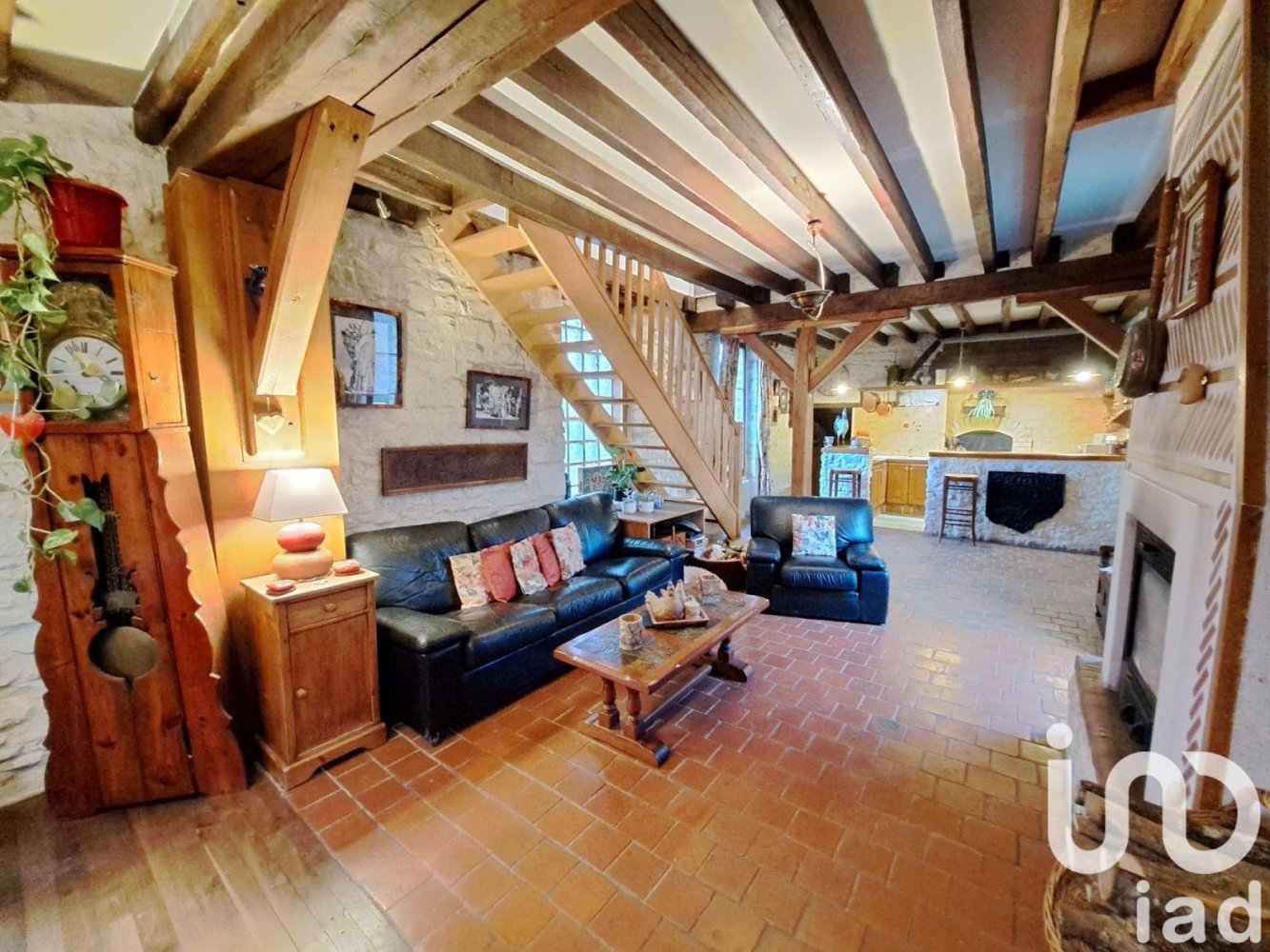 Casa de 4 divisões em Bonnard, France N.º 263760