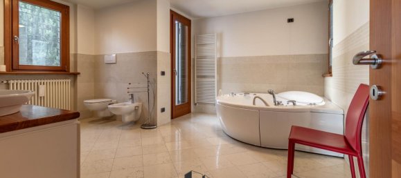 9-salle Villa à Montebelluna, Italy No. 25744 24