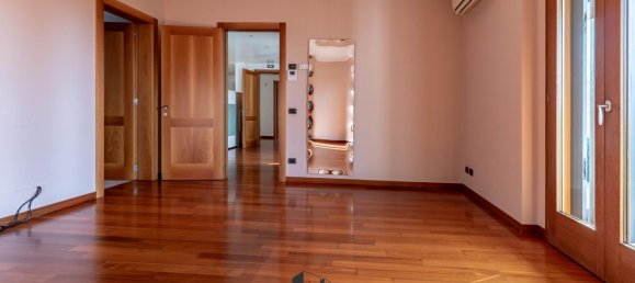 9-salle Villa à Montebelluna, Italy No. 25744 23