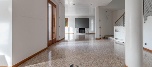 9-salle Villa à Montebelluna, Italy No. 25744 5