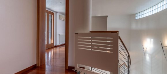 9-salle Villa à Montebelluna, Italy No. 25744 19