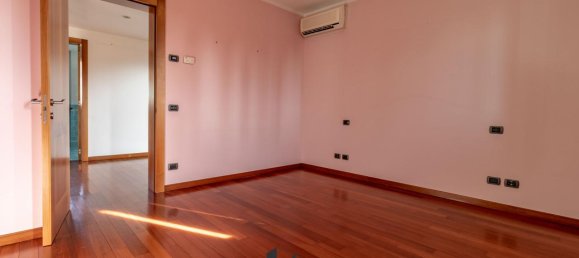 9-salle Villa à Montebelluna, Italy No. 25744 36