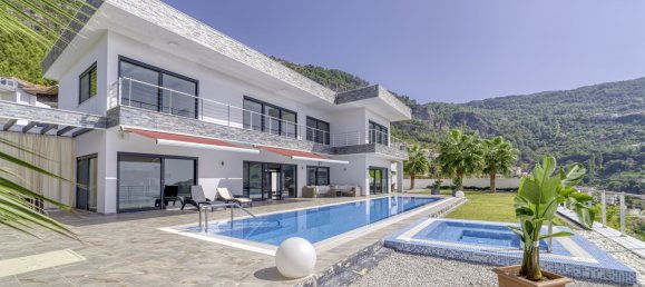 Villa 4+1 in Tepe, Turkey No. 8401 11