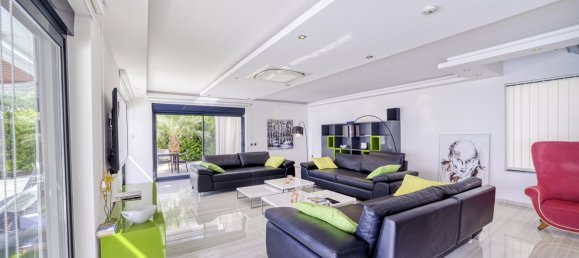 Villa 4+1 in Tepe, Turkey No. 8401 22