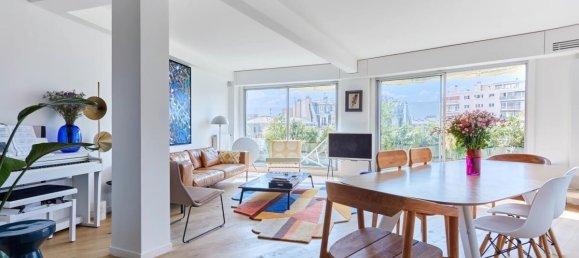 4 bedrooms Apartment in Paris, France No. 347946 3