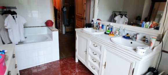 5 bedrooms House in Boves, France No. 242902 6