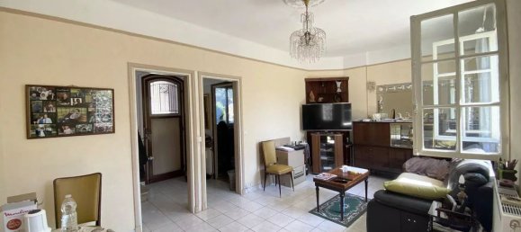 2 Schlafzimmer Haus in Suresnes, France, Nr. 139026 4