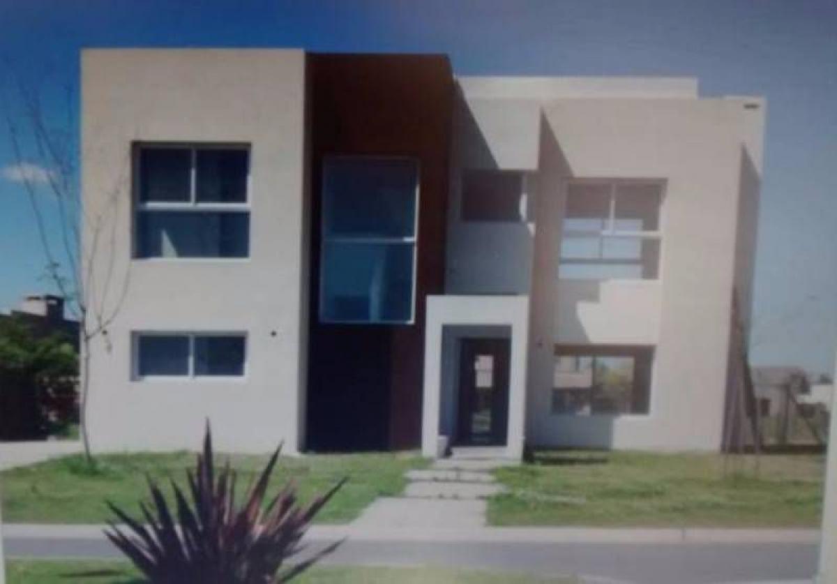 Casa T3 em Tigre, Argentina N.º 69955