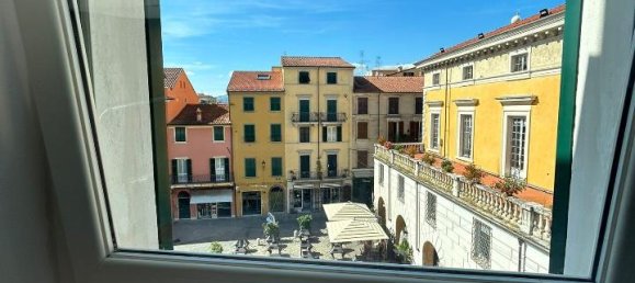 4 rooms Apartment in Sarzana, Italy No. 126015 2