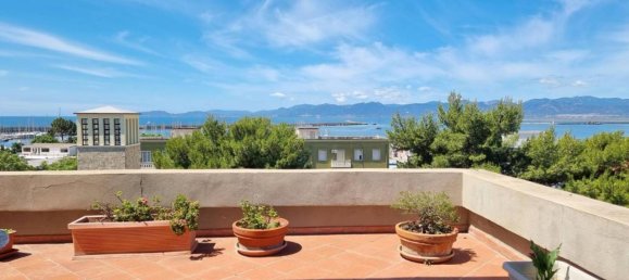 4-salle Penthouse à Cagliari, Italy No. 88760 11