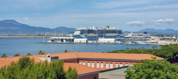 4-salle Penthouse à Cagliari, Italy No. 88760 21