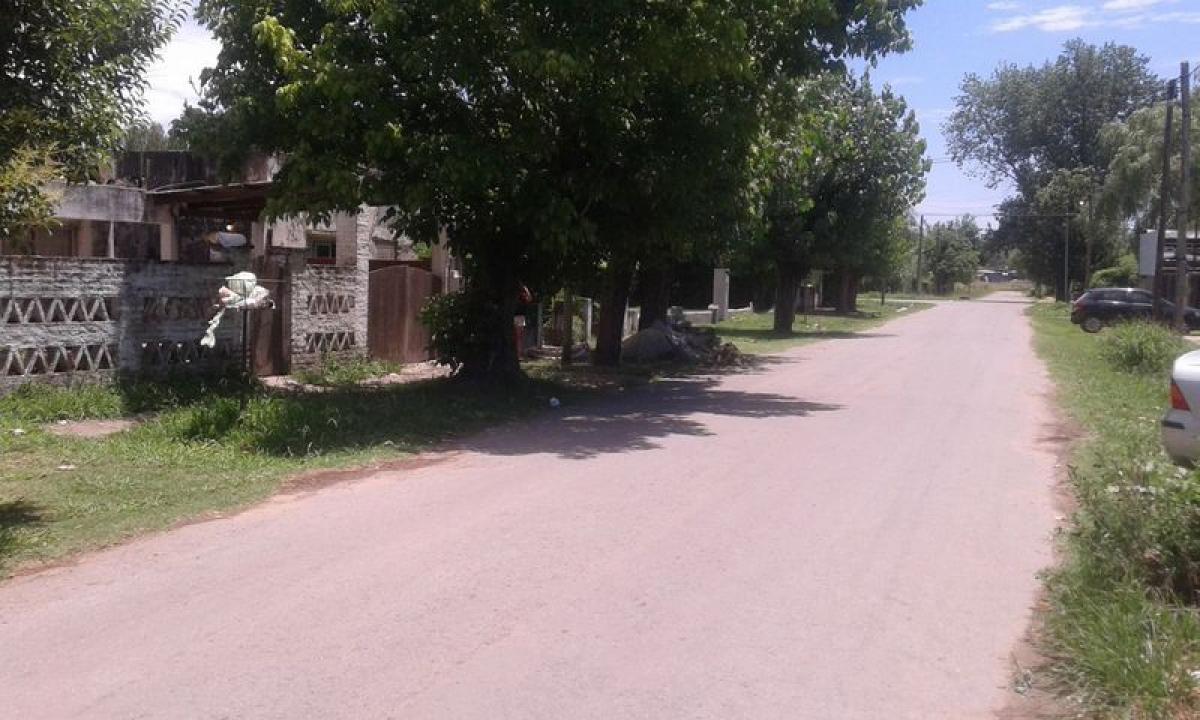  Land in Moreno, Argentina No. 114122