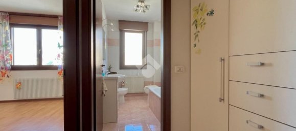 Квартира с 3 комнатами в Удине, Италия № 297820 15