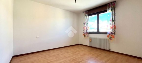 Квартира с 3 комнатами в Удине, Италия № 297820 16