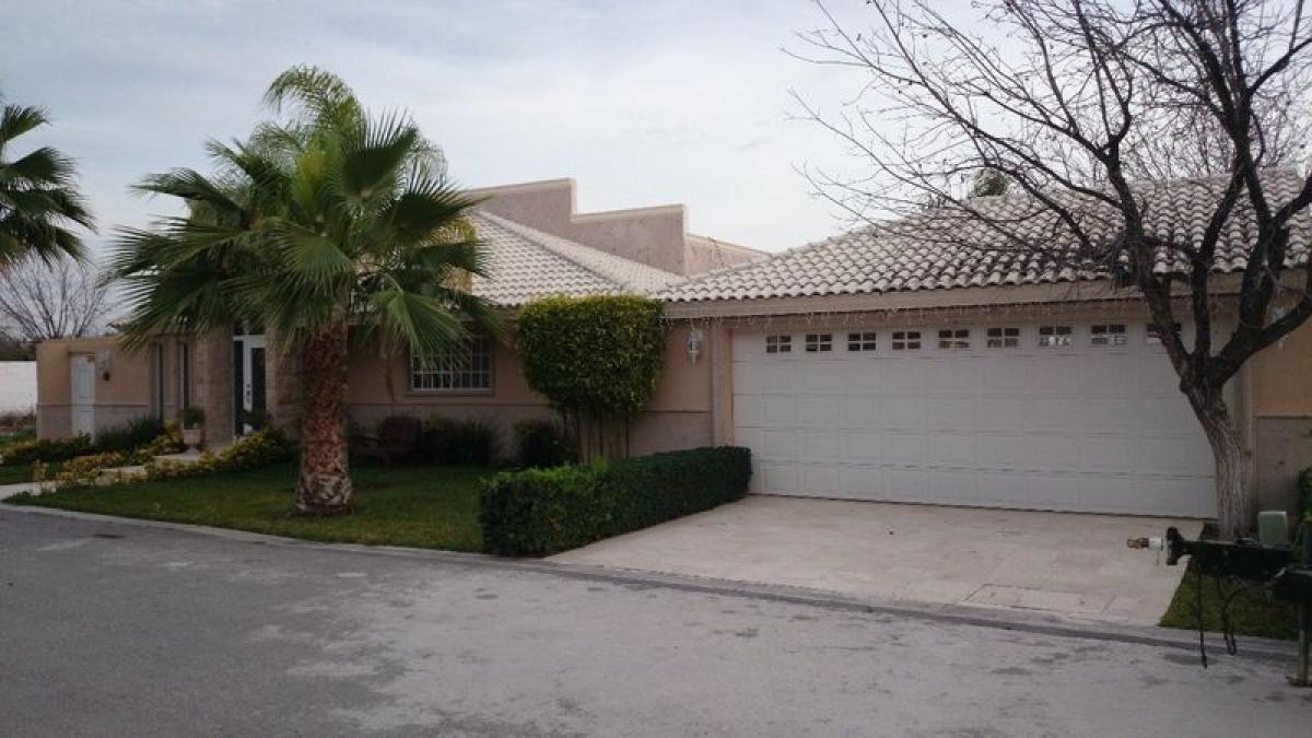 3 bedrooms House in Playa Vicente, Mexico No. 146619