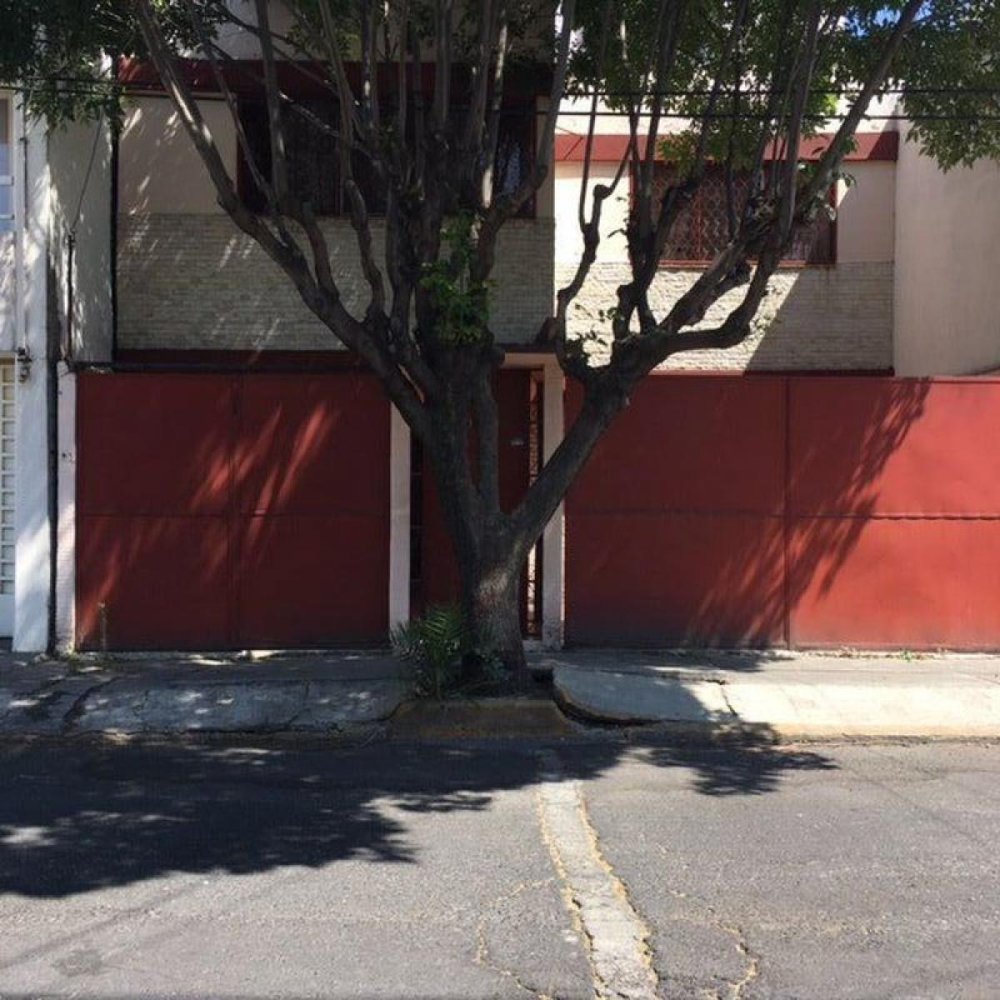 4 bedrooms House in Mexicali, Mexico No. 163650