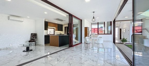 3 bedrooms House in Lagos, Portugal No. 139897 3