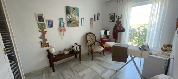 Villa de 3 dormitorios en Estepona, Spain No. 135079 4