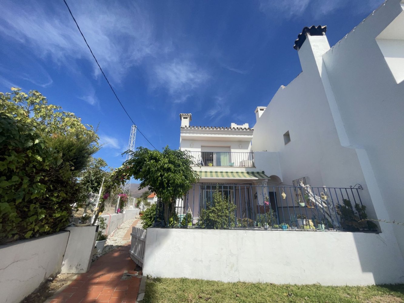 Villa de 3 dormitorios en Estepona, Spain No. 135079