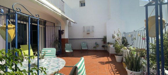Villa de 3 dormitorios en Estepona, Spain No. 135079 8