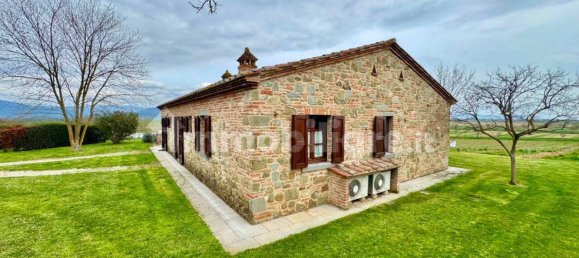 Villa T4 em Castiglion Fiorentino, Italy N.º 52185 32